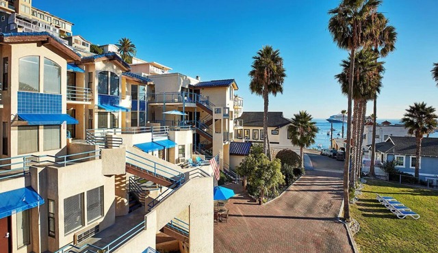 Prime Location: 2 Charming Rooms Near Descanso Beach – 9 Min Walk to Shore