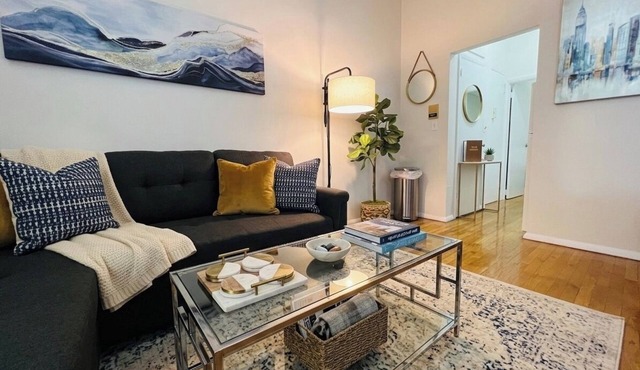 Prime Location 2BR Near Central Park, Elevator Building, Upper West Side