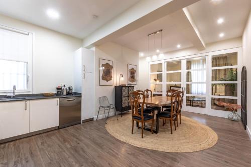 Prime Location Bilbao | 4BR, 2BA & Parking
