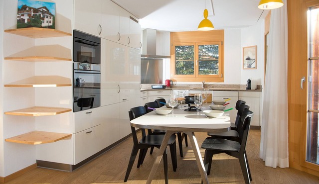 Prime location: Apartment 300 meters to the lift