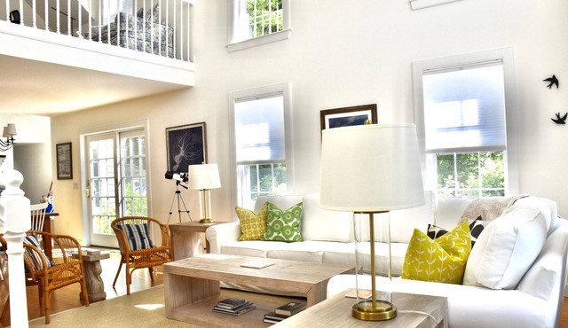 PRIME LOCATION close to: Town, Beaches, Pool & Tennis! Bright, Airy, Immaculate.