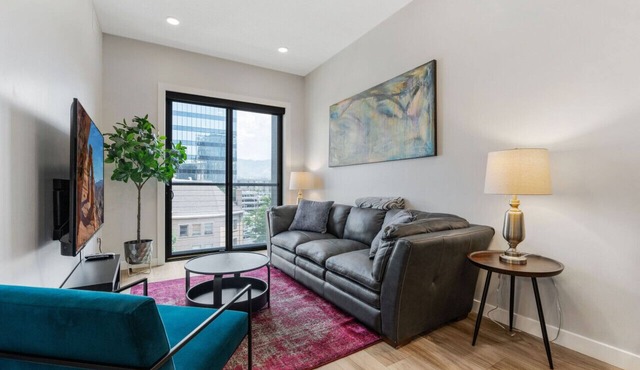 Prime location - downtown SLC apt - ALL NEW