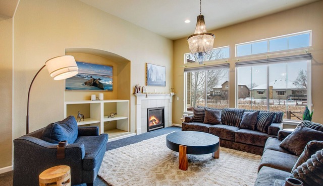 Prime Location | EV Outlet | Pets Ok - Sleeps 14