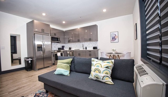 Prime Location-Free Parking-20 Min to Times Square