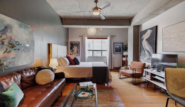 Prime Location - Modern Studio - Walk Downtown Athens