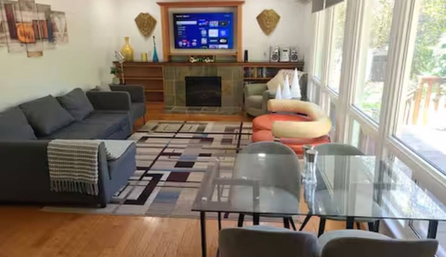 Prime location! Peaceful Country Living with modern comfort & city Convenience !