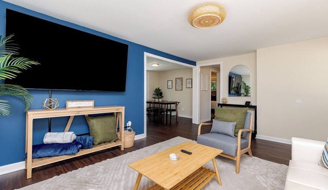 Prime Location | Spacious 4BR Between WR & Perry