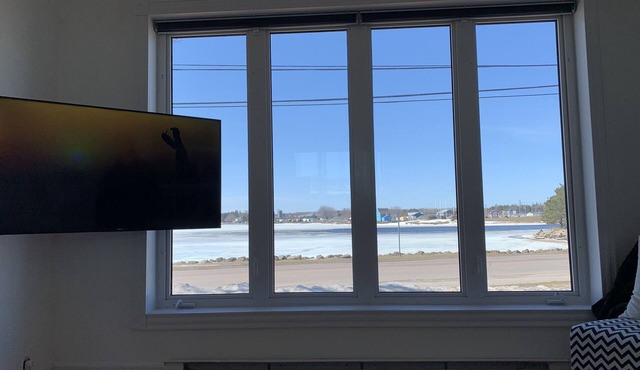 Prime location, steps of DT , waterfront, 4 bedroom home!