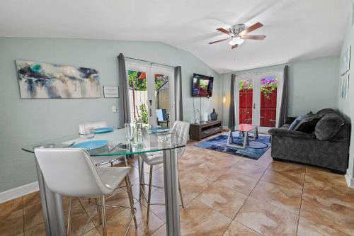 Prime Location – Walkable to Wilton Drive