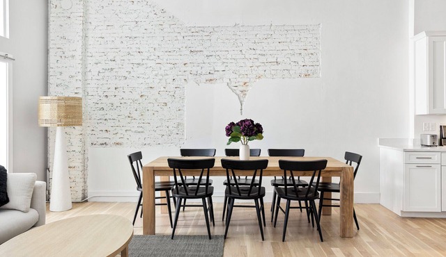 Prime Old Port Location, Chic & Bright 2BR Loft