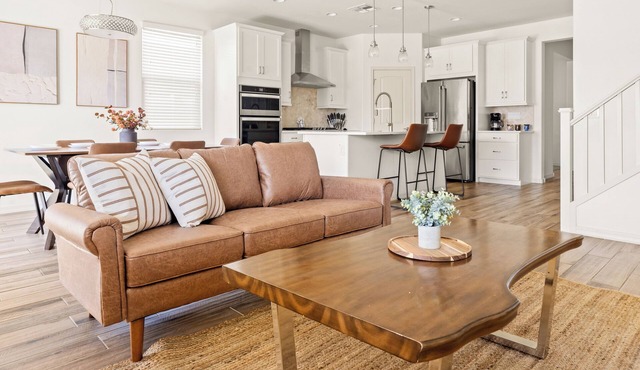 Prime PHX - Mins f/Airport | 5BR | Ext Stay!