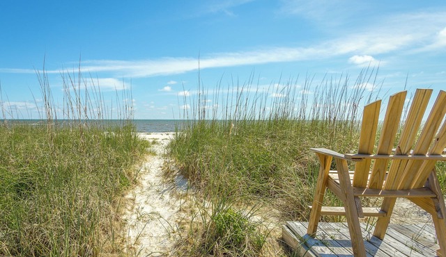 🌴 Prime Summer Availability | Relax, Unplug & Enjoy the Coast