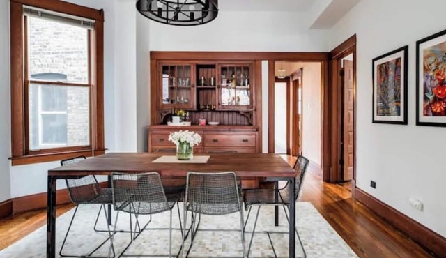 Prime Sunny Lakeview Apartment: Walk to Wrigley and More