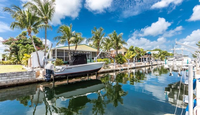 Prime Time: A Tropical Paradise on Big Pine Key, Canal Front Duplex, Swift Access to Atlantic & Gulf