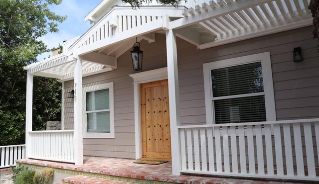 Prime Venice! Brand New Private Home Near it All!