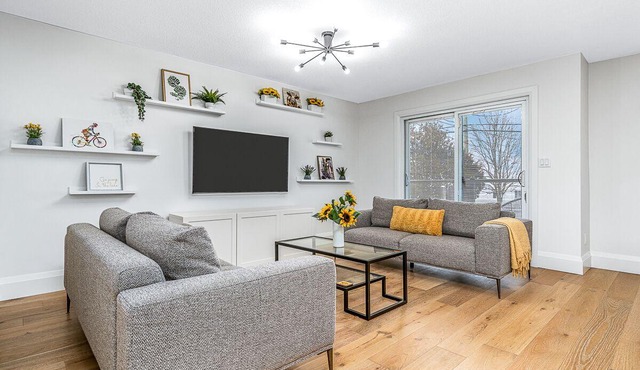 Prime Wellington Location with Water Views and Sandbanks Provincial Park Pass