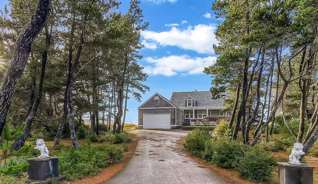 Primetime Beachfront Memories+HotTub/PingPong+FREE NIGHTS