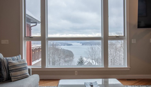 Primo Vista! Spectacular views, Dock Slip, Hot Tub