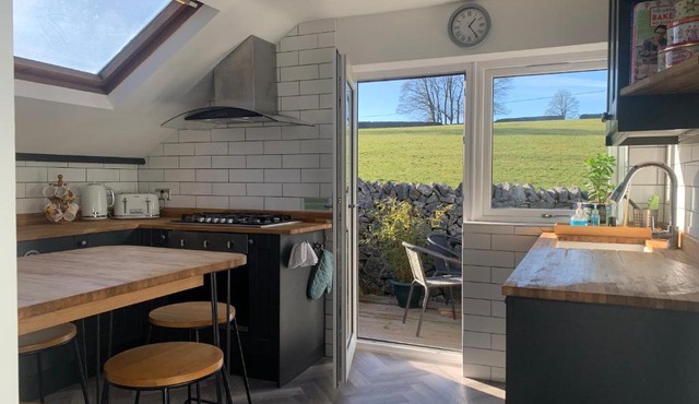 Primrose Cottage - Tideswell, Peak District