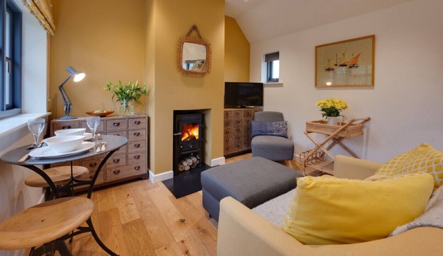Primrose Lodge - One Bedroom House, Sleeps 2