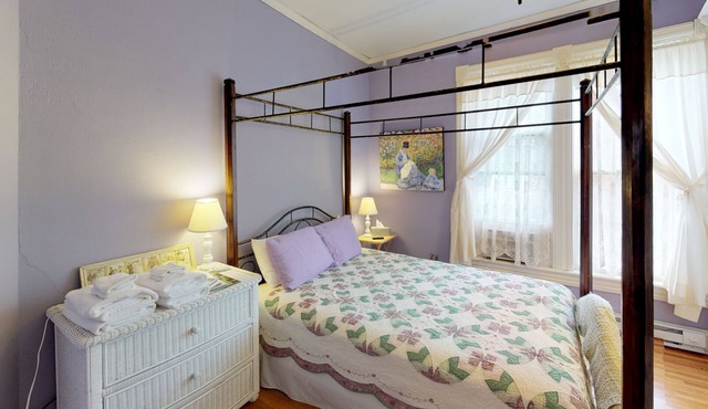 Primrose Path Bed and Breakfast Hocking Hills between Logan and Athens