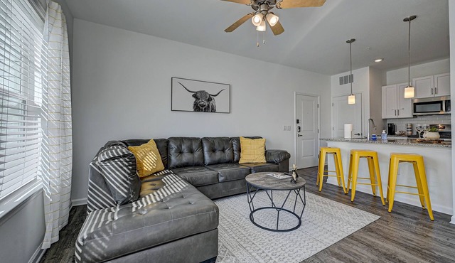 PrimRose Retreat in Orange Pk Nr. NAS JAX& ENTMT.