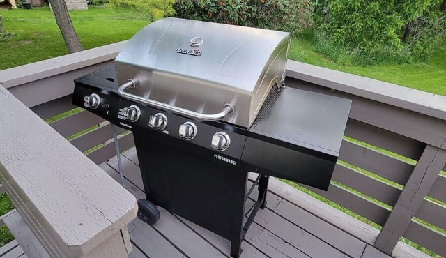 Prince Edward County-Enjoy Picton WIne Country