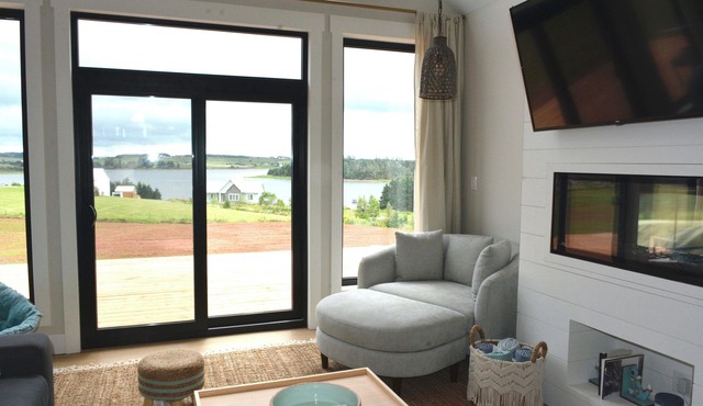 Prince Edward Island riverside retreat - 10 minutes from world famous beaches
