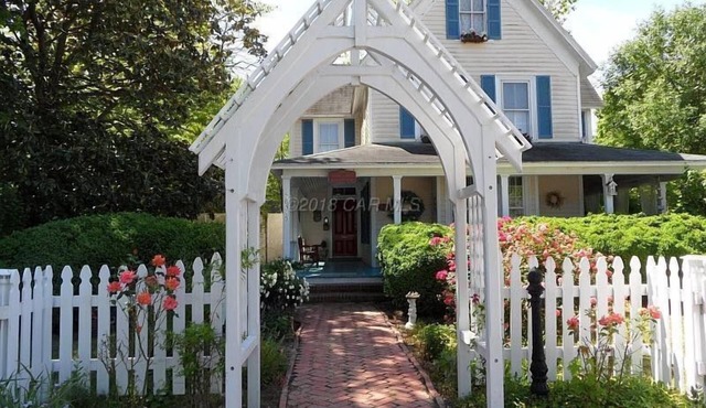 Princess Anne Book Lovers Inn