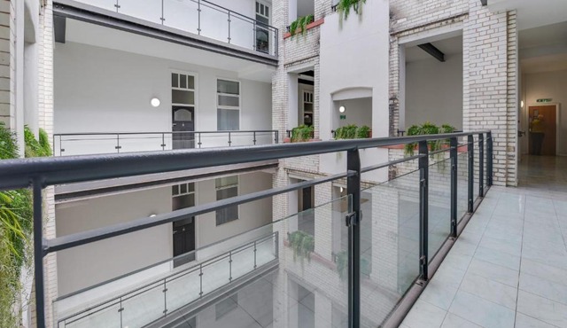 Princess Street Apartment