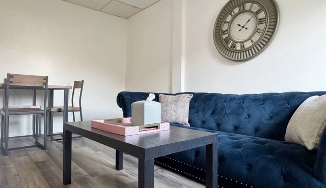 Princeton Suite 6 - QUEEN 2BR/2BA