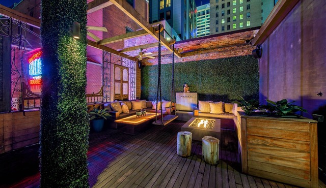 Printers Alley PH *10,000 sq ft* Walk to Broadway