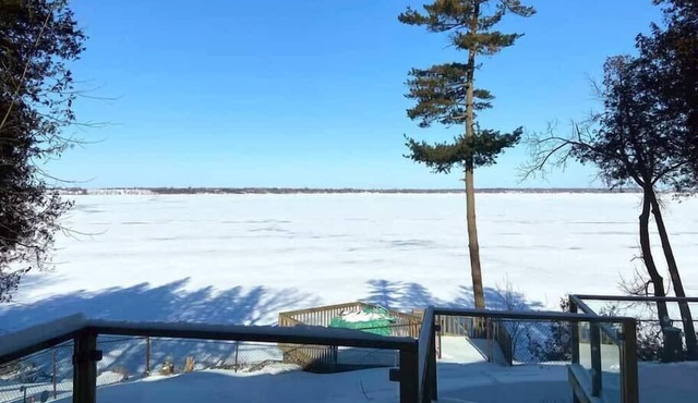 Prinyers Lake House in Prince Edward County
