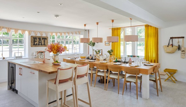 Priory Coach House -coastal retreat