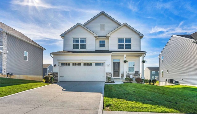 Pristine 5BR Retreat | Walking Distance to Wooster Hospital