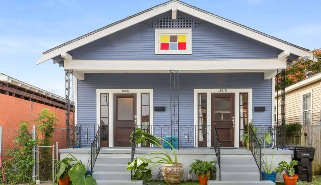 Pristine Mid-City 2BD | Courtyard | Pet Friendly