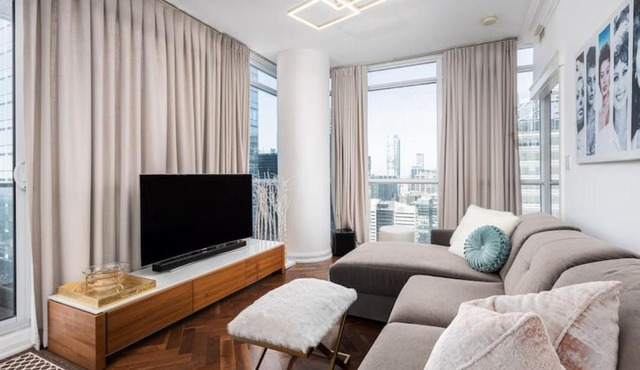 Pristine Modern 2BR Condo Private BBQ and Balcony