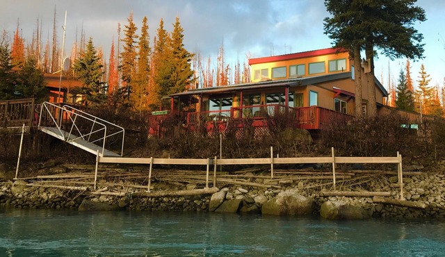 Pristine riverfront 2-bedroom house with private dock, huge deck, and gazebo!