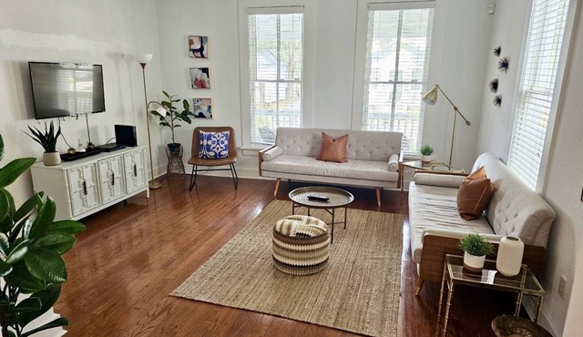 Pristine SouthernCharm Home w/Pool Historic Ocala/WEC/HITS