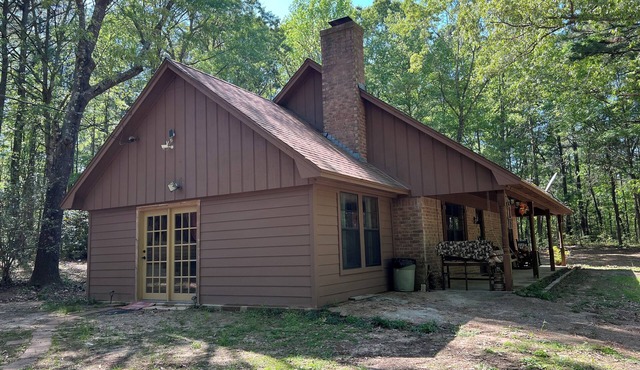 Priv 80 secluded spa cabin retreat in woods nature ATV trails fish hunt relax