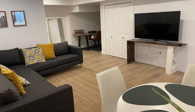 Private Guest Suite in Bradford
