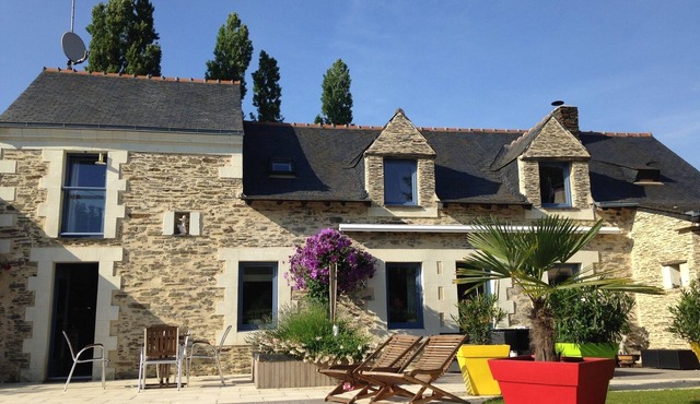 Private rooms in character house