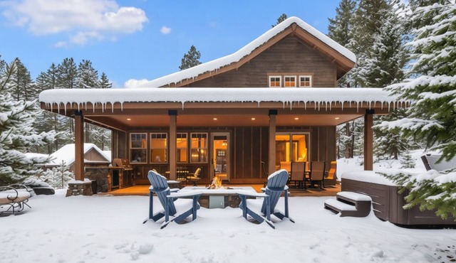 Privacy and Luxury! Fantastic outdoor living space. Hot Tub and Game Room