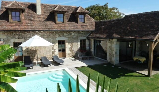 Private swimming pool (heated in season), peace and quiet, charming house : Chez Milou
