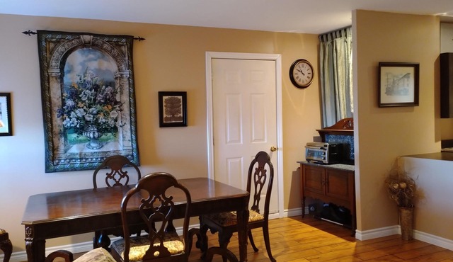 Private 1 Bdrm - 1 Bath Garden Level Oceanside Apartment