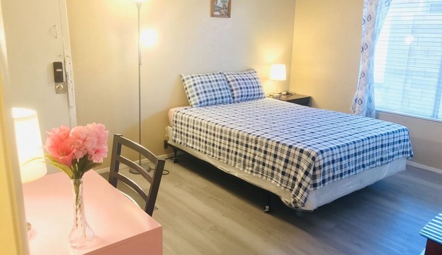 Private 1 bed 1 bath bedding bedroom#2