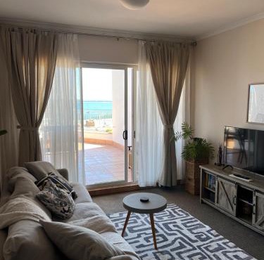 Private 1 Bedroom Apartment in Resort Location Shoal Bay