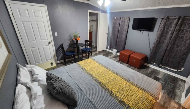 Private 10BR Secluded Compound, Spacious Retreat w/Abundant Parking