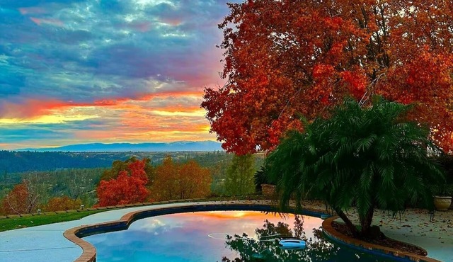 Private 11-Acre Getaway in Redding w/Pool, Hot Tub & Panoramic Shasta Views
