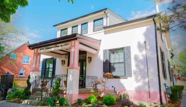 Private 1BR 1bath Apt Near Downtown|2nd floor - U3
